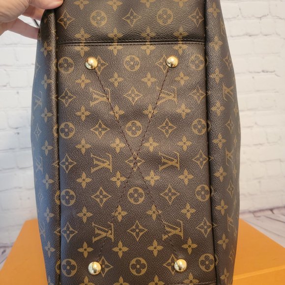 ❌❌ SOLD ❌❌ Louis Vuitton Artsy in Monogram - Picture 4 of 16